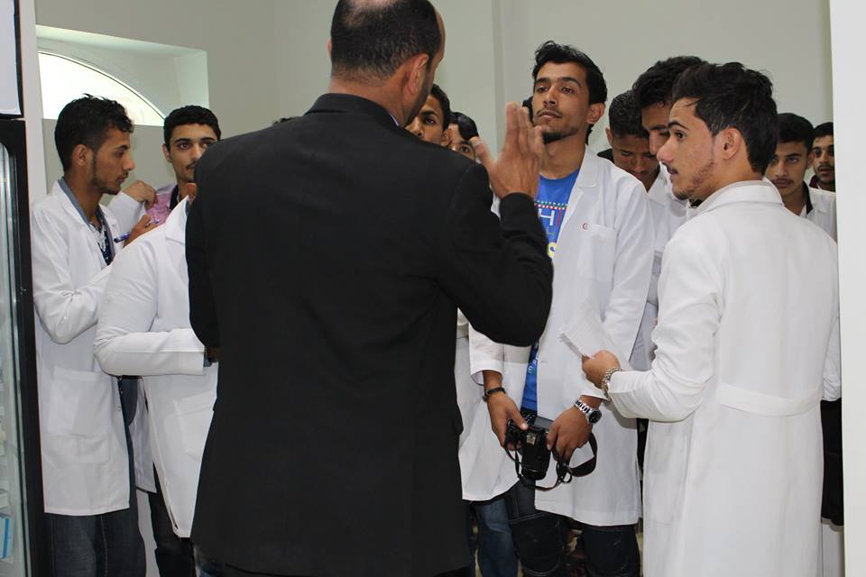 زيارة علمية لطلاب جامعة الناصر كلية العلوم الطبية قسم المختبرات